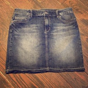 Denim skirt White House Black Market size 12